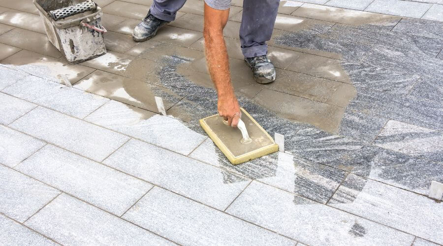 Professional gutter cleaning in Nelson, MO